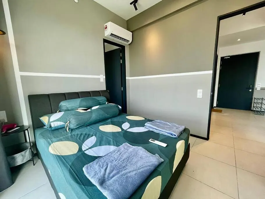 Industrial Style 2 Bedroom Unit Urban Suites Georgetown Sea View Jelutong 0*,  Malaysia